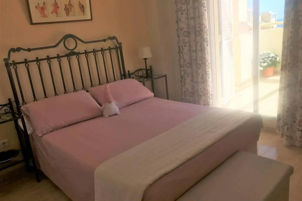 Atico Con Terraza Abierta/Open Terrace Apartment Mijas
