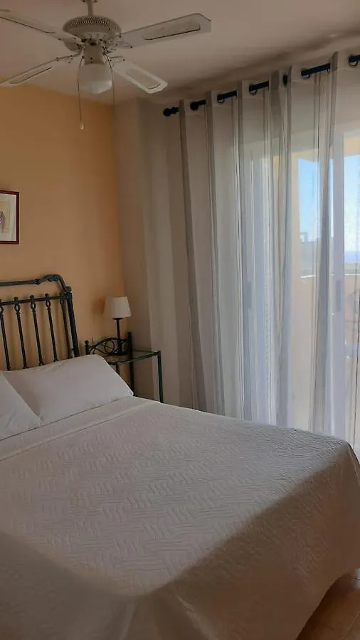 Atico Con Terraza Abierta/Open Terrace Apartment Mijas